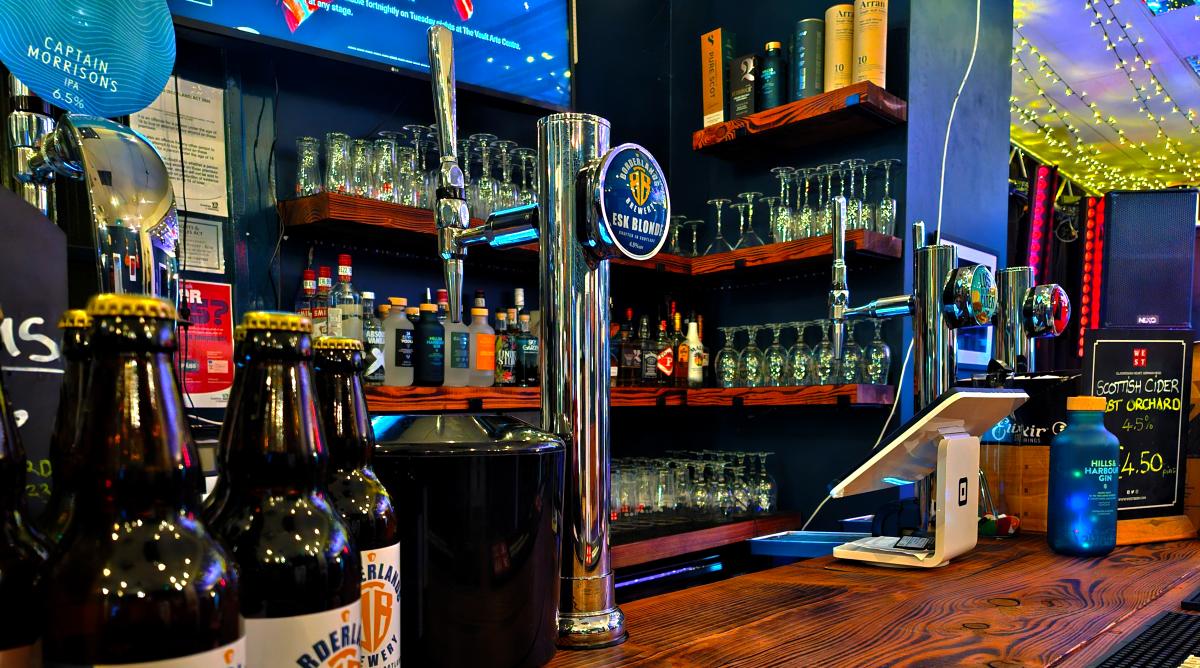 BAR OPEN TONIGHT!!!!